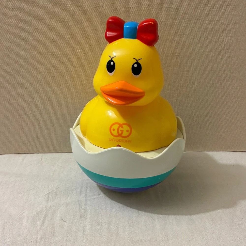 Goodway Yellow Duckling Wobble Roly Poly Toy in Eggshell‎ Base Kids Toy